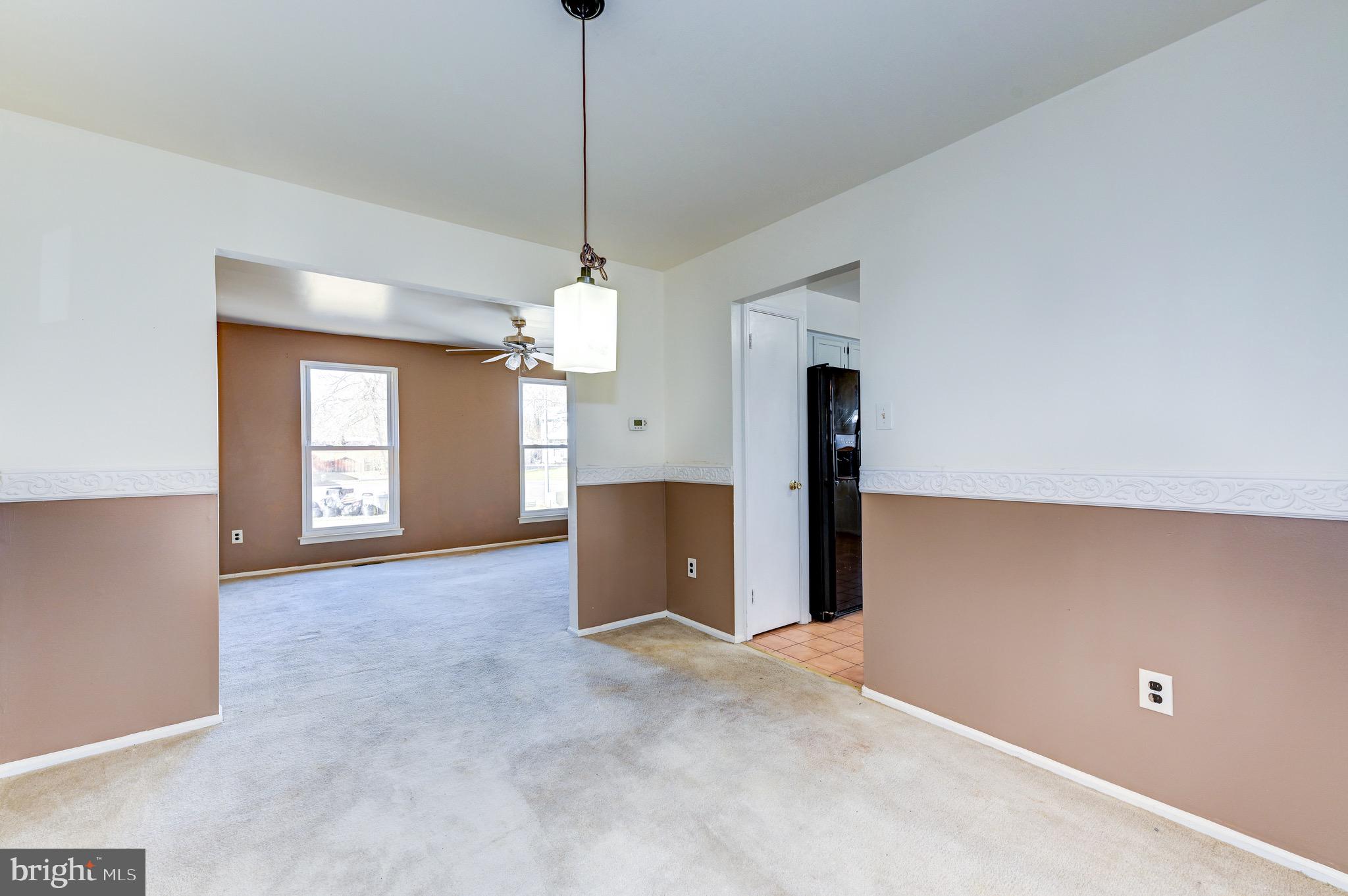 18 Hanover Place Sicklerville, NJ 08081 - Photo 9 of 36 Formal Dining Room with Access to Kitchen & LR