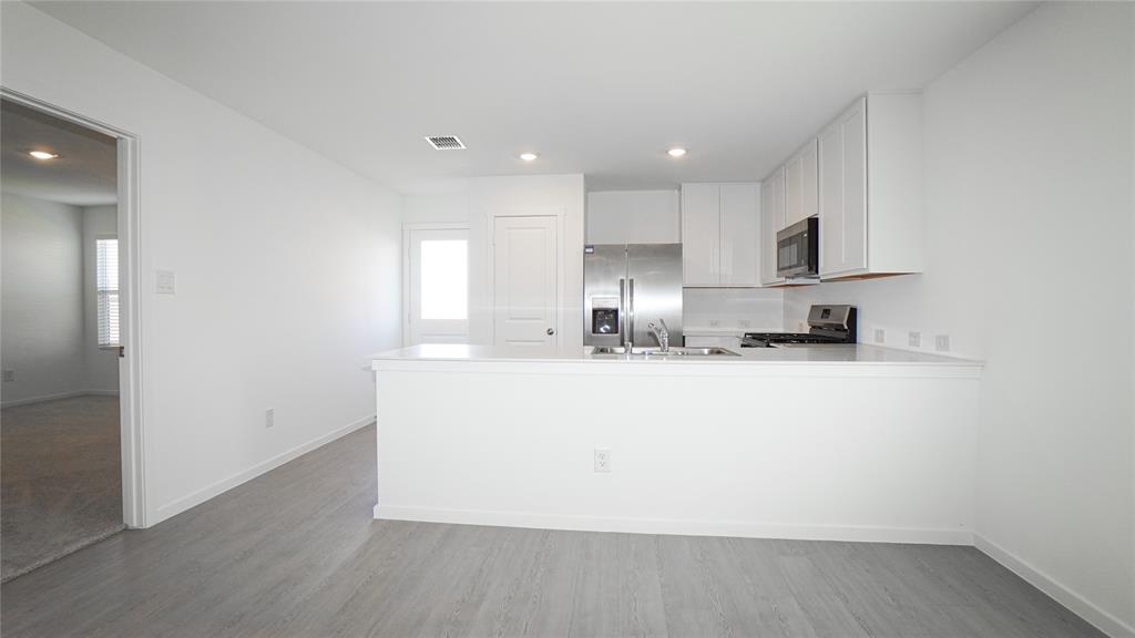 1827 Sanderling Street Forney, TX 75126 - Photo 7 of 24 Gallery Image 7