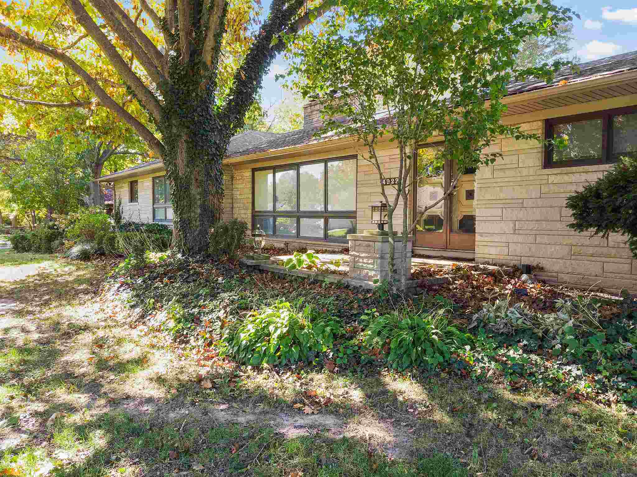 4922 Stratford Road Fort Wayne, IN 46807 - Photo 5 of 16