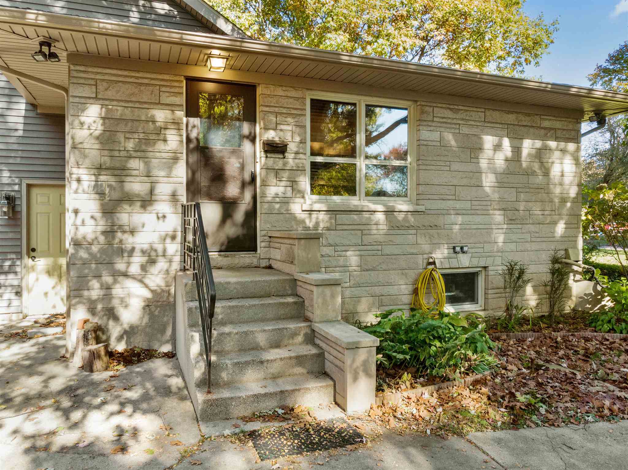 4922 Stratford Road Fort Wayne, IN 46807 - Photo 7 of 16