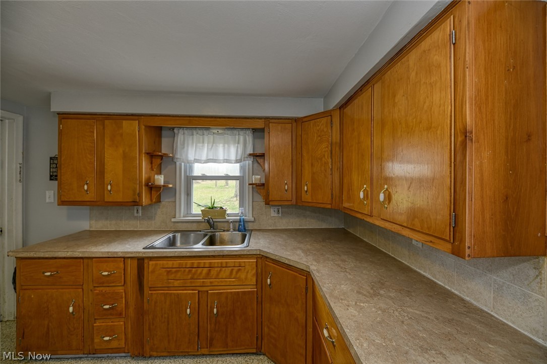 3829 Stimson Road Barberton, OH 44203 - Photo 7 of 24 Gallery Image 7