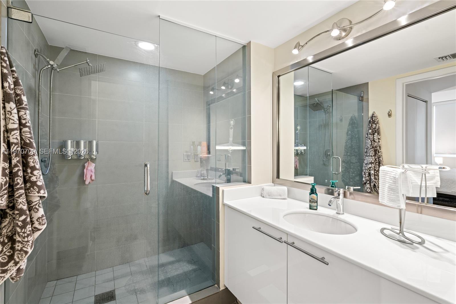 92 Southwest 3rd Street, Unit 3409 Miami, FL 33130 - Photo 15 of 22