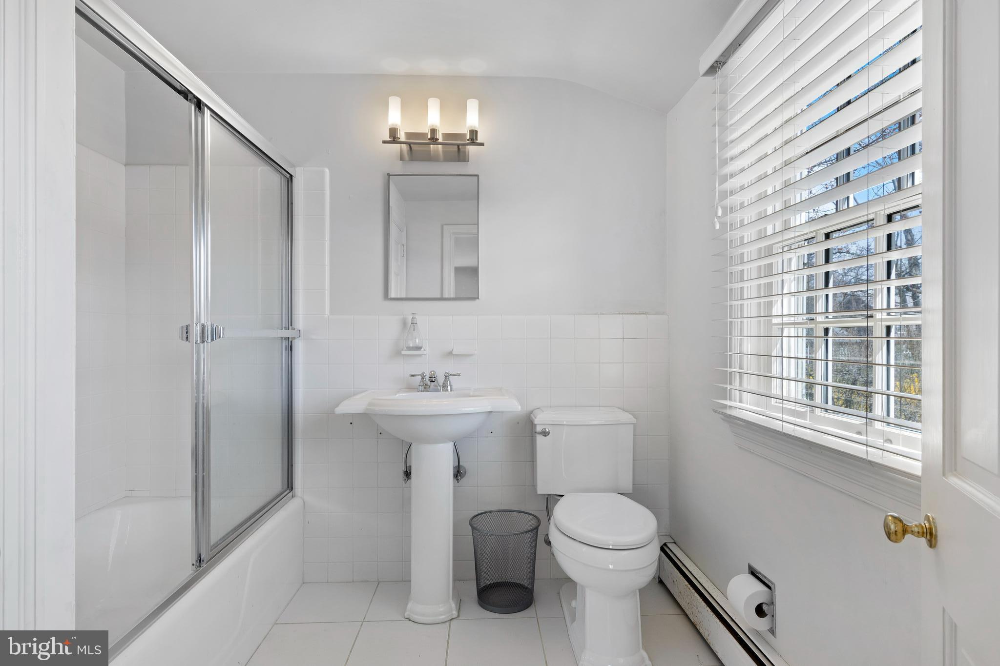 1345 Waverly Road Gladwyne, PA 19035 - Photo 30 of 51 En suite 2nd full BA for Bedroom 2