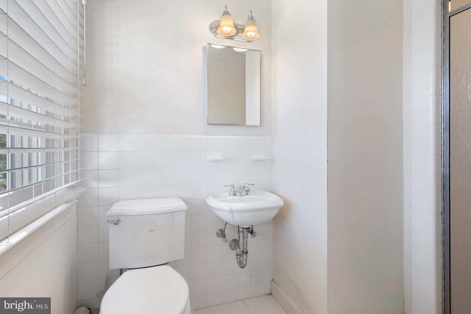 1345 Waverly Road Gladwyne, PA 19035 - Photo 32 of 51 En suite 3rd full BA for Bedroom 3