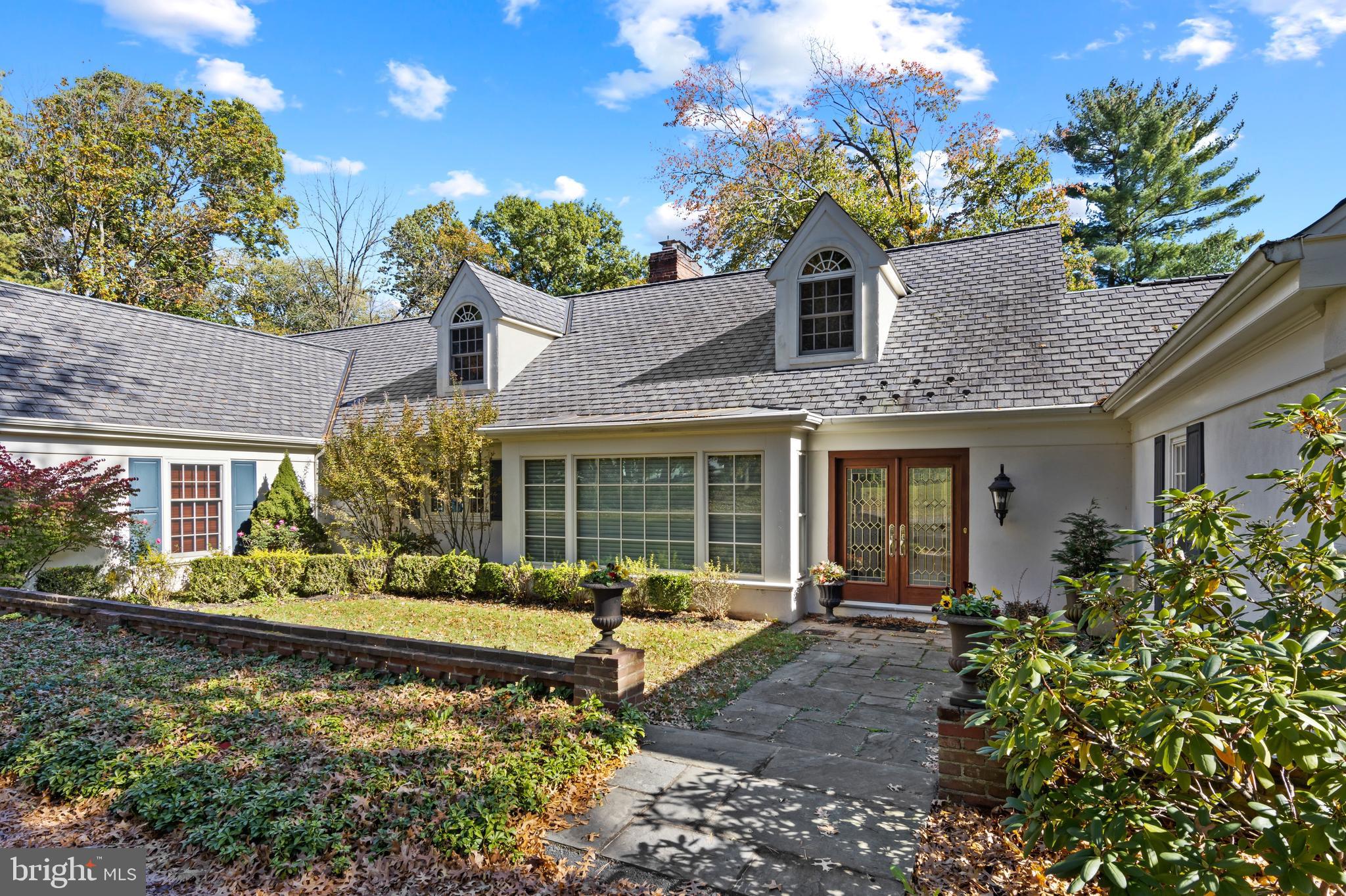 1345 Waverly Road Gladwyne, PA 19035 - Photo 50 of 51 Front courtyard in the Fall