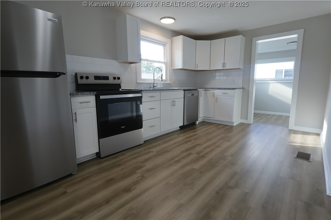 915 9th Street Nitro, WV 25143 - Photo 4 of 10 Gallery Image 4