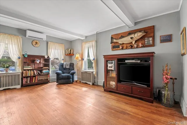 $749,000 | 88 Coles Street, Glen Cove, NY 11542