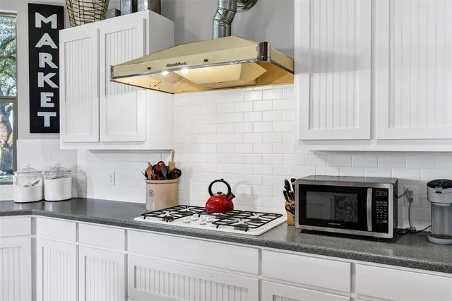 $1,100,000 | 11501 Wind Hollow Court, Tolar, TX 76476