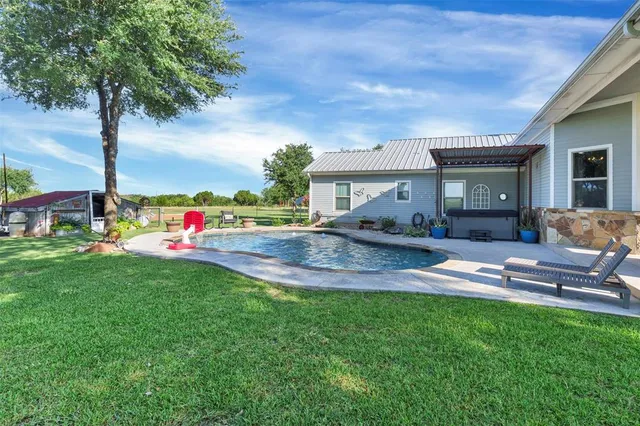 $1,100,000 | 11501 Wind Hollow Court, Tolar, TX 76476