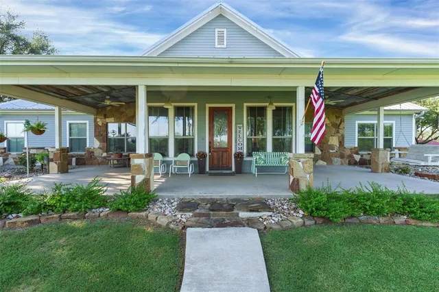 $1,100,000 | 11501 Wind Hollow Court, Tolar, TX 76476