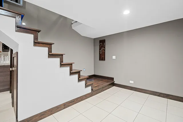 $539,900 | 16W639 Red Oak Avenue, Bensenville, IL 60106