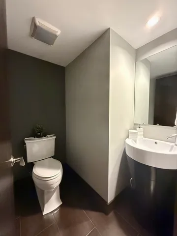 $539,900 | 16W639 Red Oak Avenue, Bensenville, IL 60106