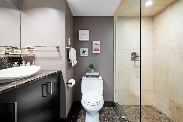 $539,900 | 16W639 Red Oak Avenue, Bensenville, IL 60106