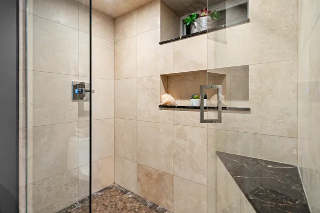 $539,900 | 16W639 Red Oak Avenue, Bensenville, IL 60106