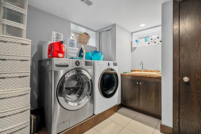 $539,900 | 16W639 Red Oak Avenue, Bensenville, IL 60106