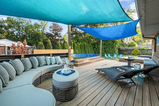 $539,900 | 16W639 Red Oak Avenue, Bensenville, IL 60106