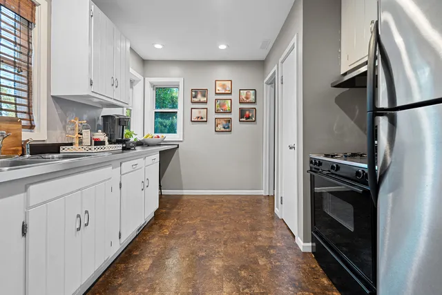 $539,900 | 16W639 Red Oak Avenue, Bensenville, IL 60106