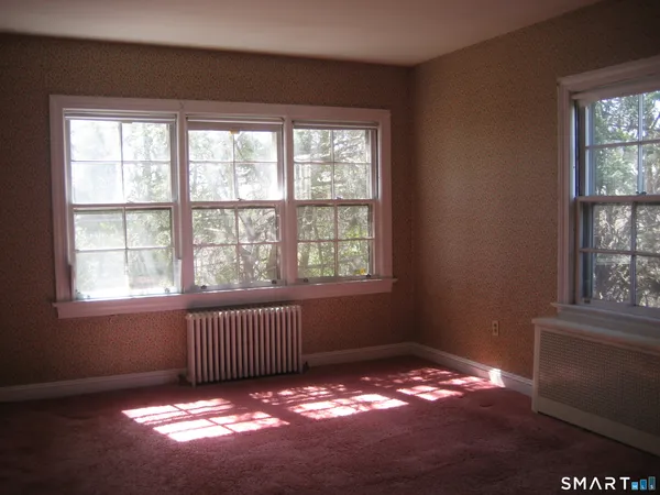 $370,000 | 236 Harland Road, Norwich, CT 06360