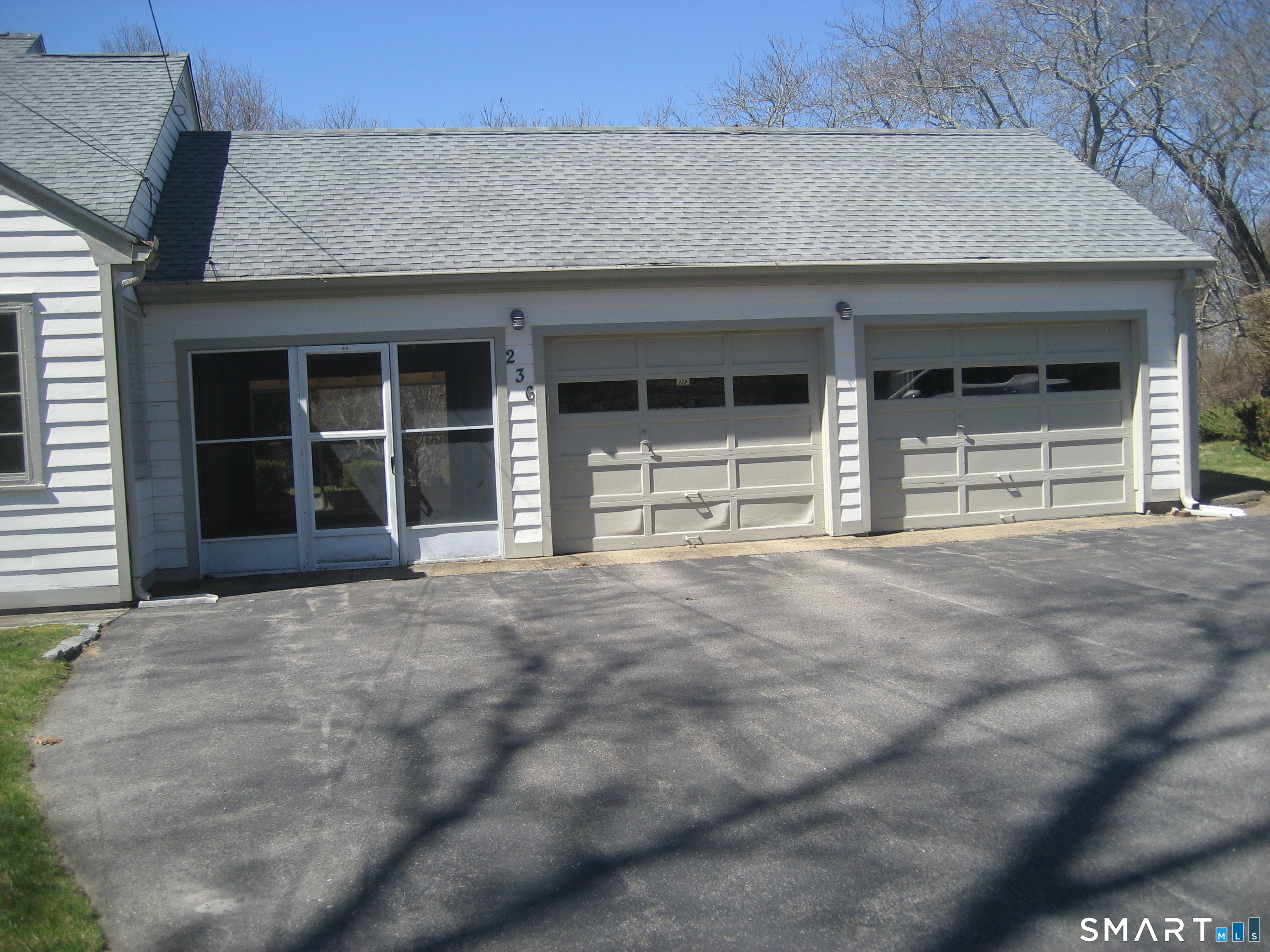 236 Harland Road Norwich, CT 06360 - Photo 2 of 27