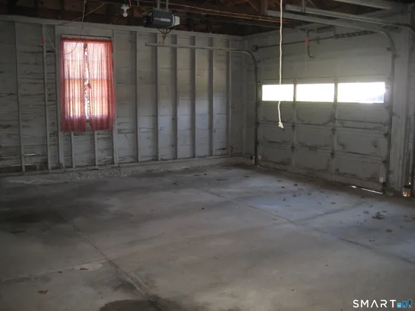 $370,000 | 236 Harland Road, Norwich, CT 06360