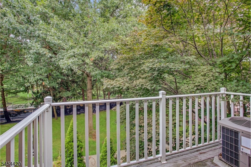 914 Timberbrooke Drive Bedminster, NJ 07921 - Photo 20 of 31 Gallery Image 20