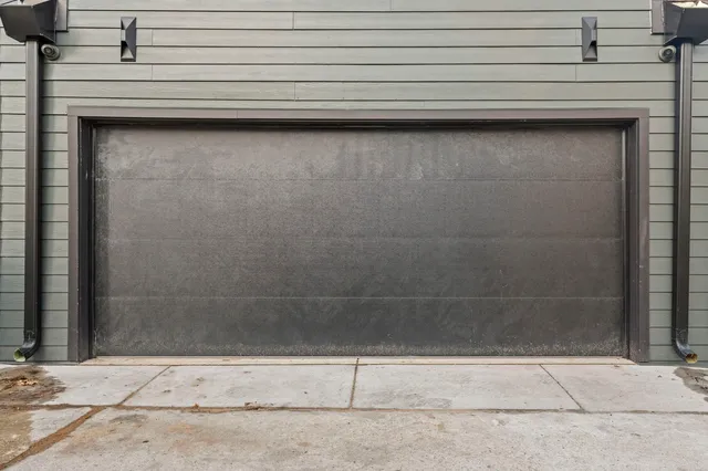 $1,049,000 | 2341 West Belden Avenue, Unit 1, Chicago, IL 60647