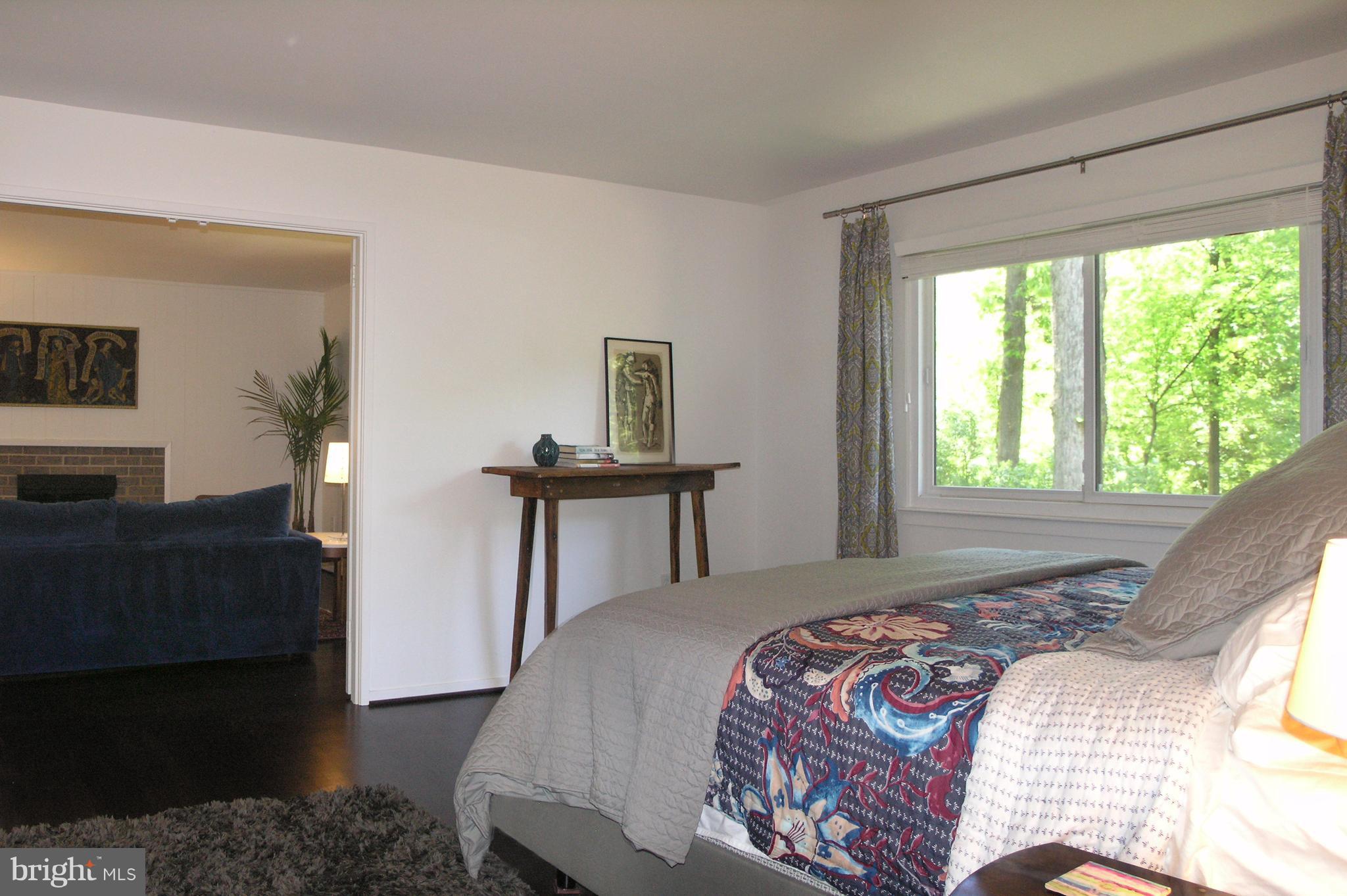 1622 Greenbriar Court Reston, VA 20190 - Photo 15 of 30 Master Bedroom with adjoining Sitting Room