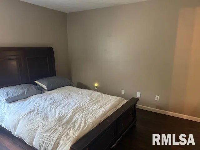 $219,000 | 401 East Cross Street, Herrin, IL 62948