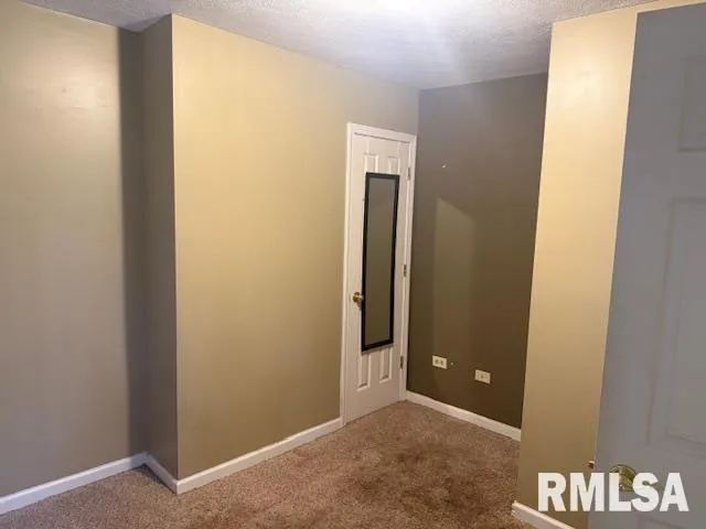 $219,000 | 401 East Cross Street, Herrin, IL 62948