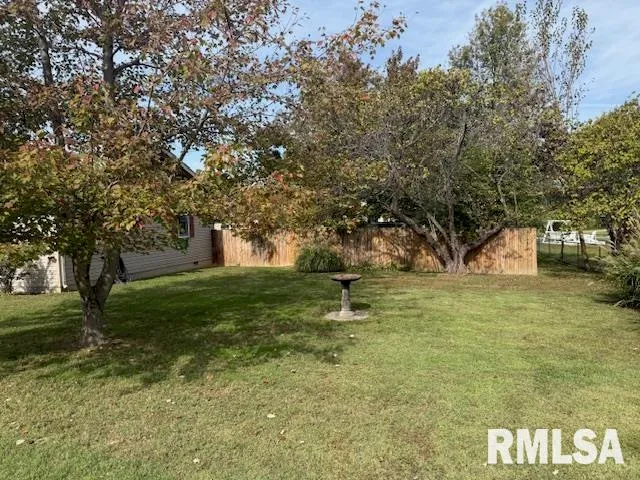 $219,000 | 401 East Cross Street, Herrin, IL 62948