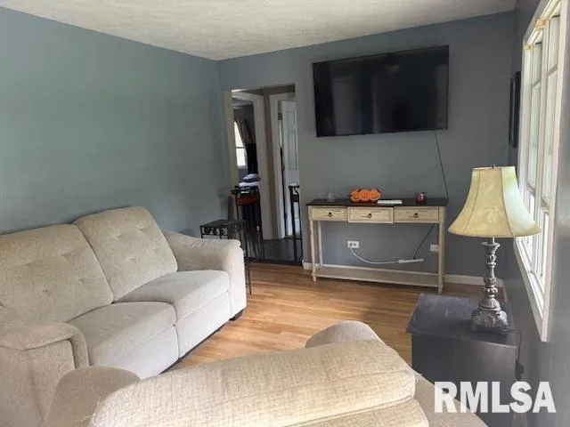 $219,000 | 401 East Cross Street, Herrin, IL 62948