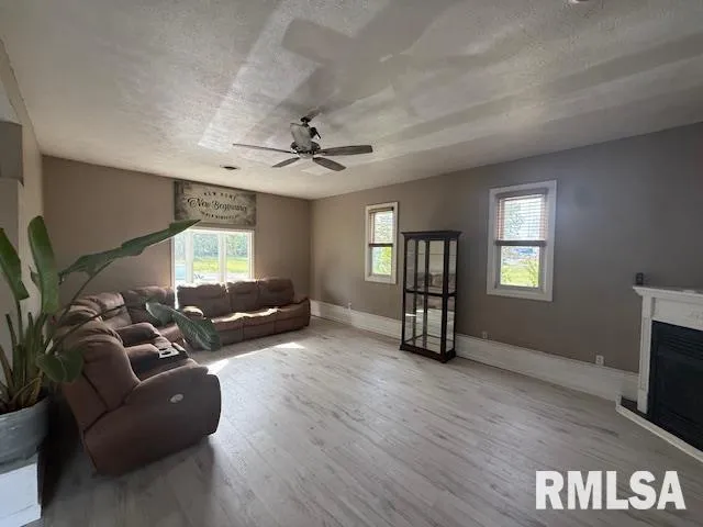 $219,000 | 401 East Cross Street, Herrin, IL 62948