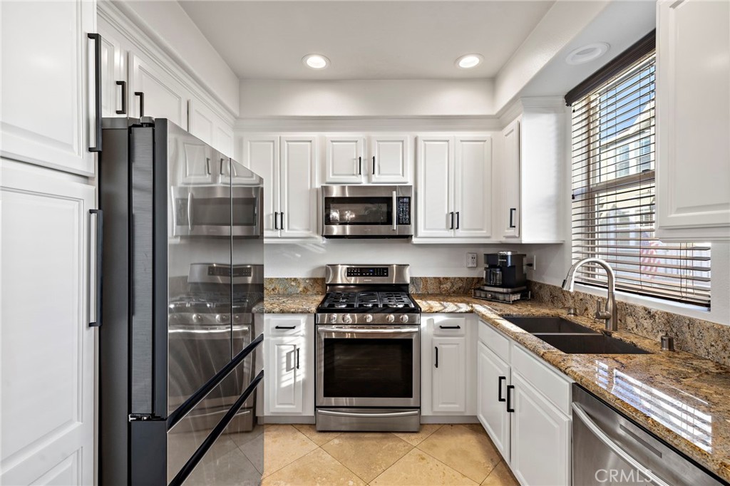 36 Valmont Way Ladera Ranch, CA 92694 - Photo 8 of 26