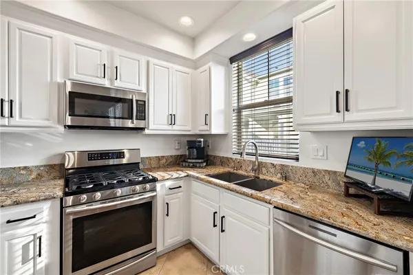 $729,900 | 36 Valmont Way, Ladera Ranch, CA 92694