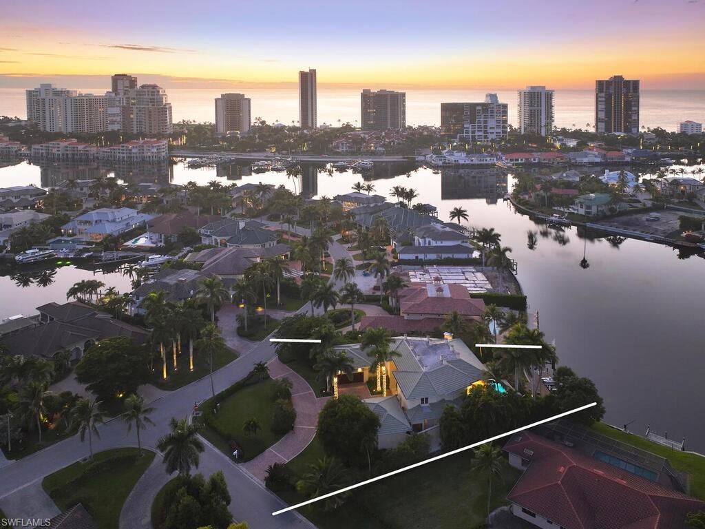 377 Pirates Bight Naples, FL 34103 - Photo 5 of 44 a view of a city