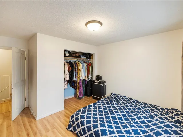 $180,000 | 6342 84th Court North, Brooklyn Park, MN 55445