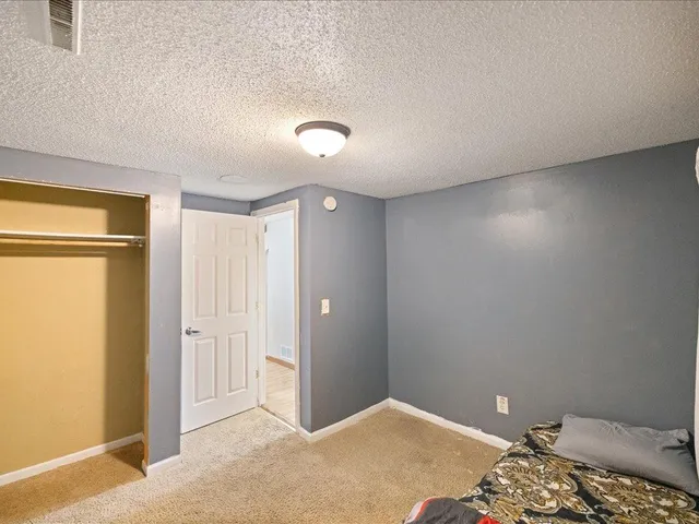 $180,000 | 6342 84th Court North, Brooklyn Park, MN 55445