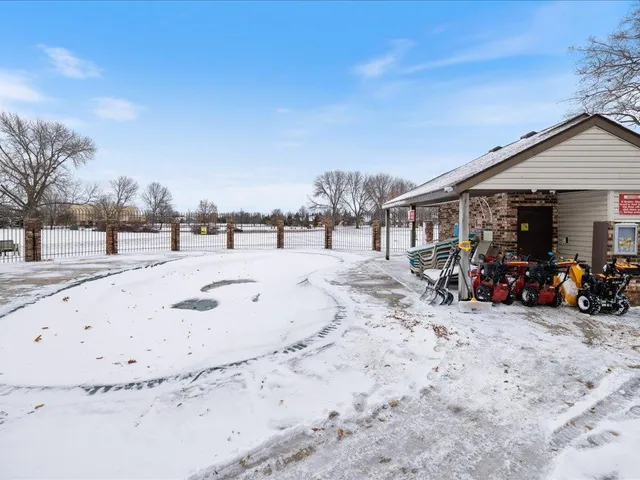 $180,000 | 6342 84th Court North, Brooklyn Park, MN 55445