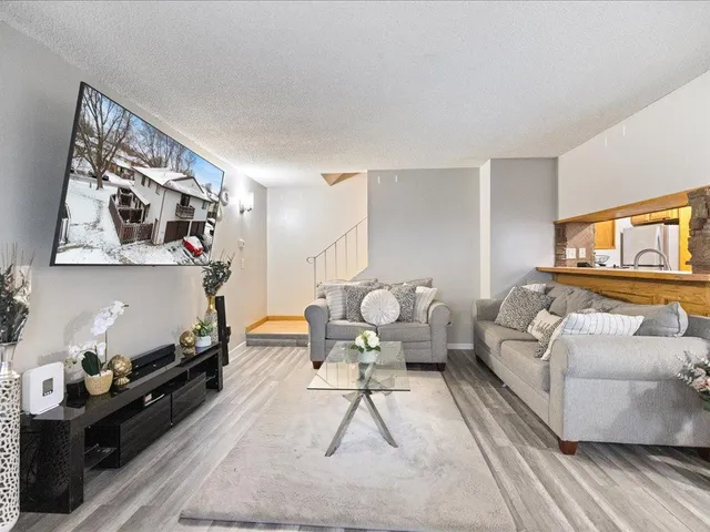 $180,000 | 6342 84th Court North, Brooklyn Park, MN 55445