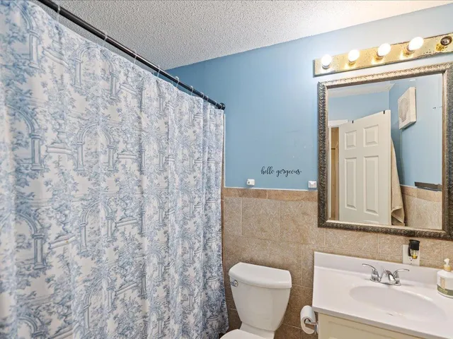 $180,000 | 6342 84th Court North, Brooklyn Park, MN 55445