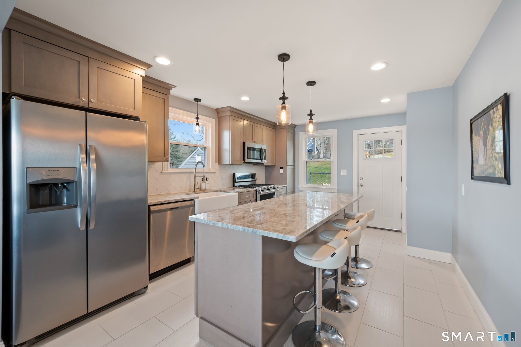 220 Sandy Beach Road Ellington, CT 06029 - Photo 5 of 40