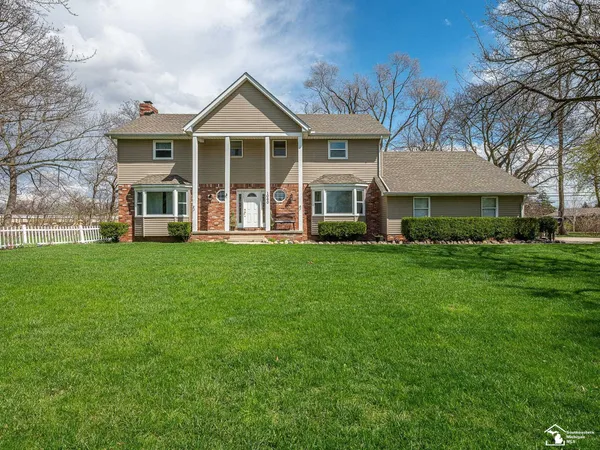$549,900 | 1060 Hollywood Drive, Monroe, MI 48162