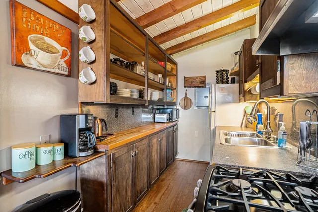 $1,200,000 | 520 East Huron Avenue, Folly Beach, SC 29439