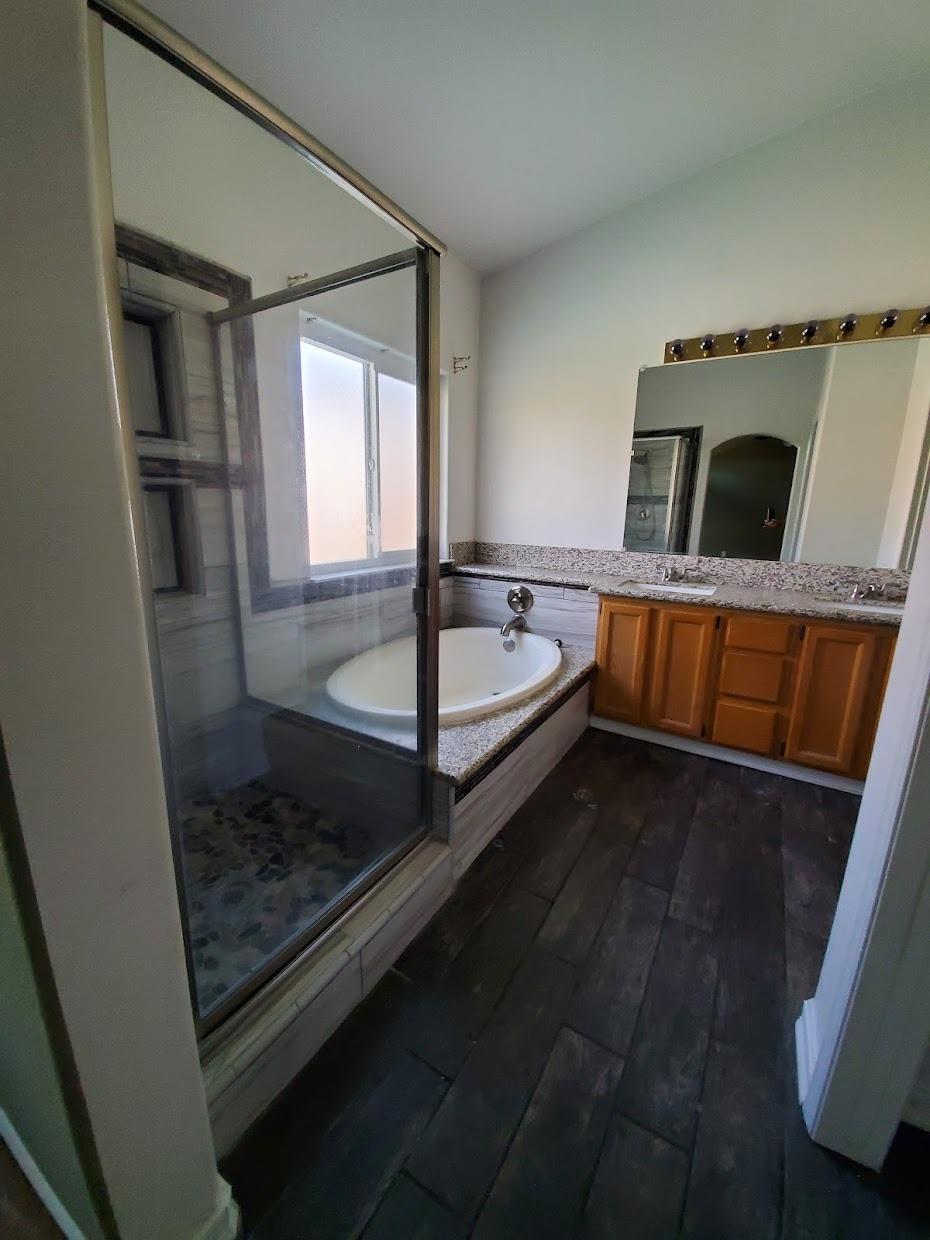 262 East Parlier Avenue Reedley, CA 93654 - Photo 13 of 16 Gallery Image 13