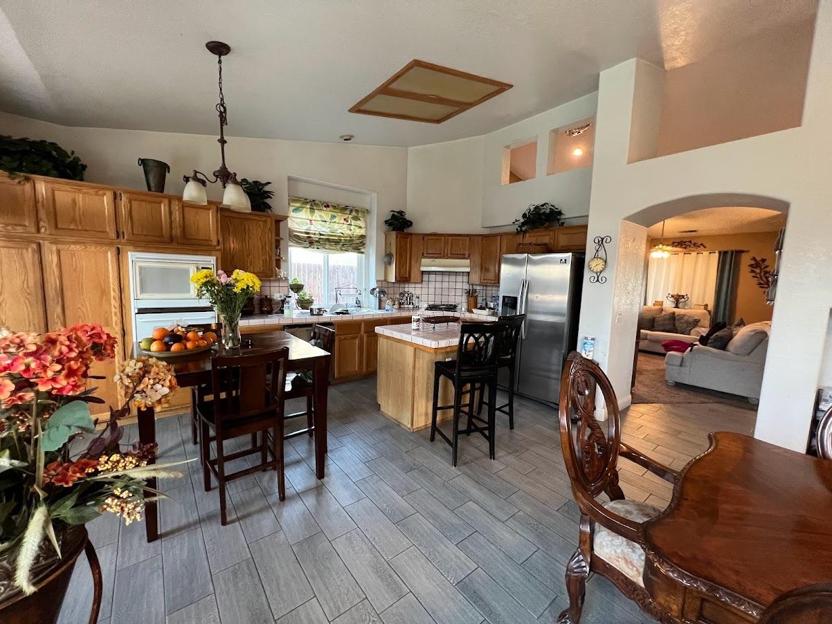 262 East Parlier Avenue Reedley, CA 93654 - Photo 10 of 16 Gallery Image 10