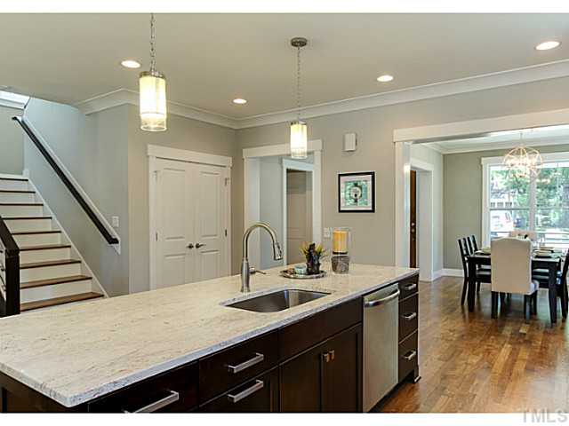 2111 Brewer Street Raleigh, NC 27608 - Photo 7 of 19