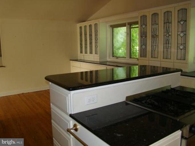 Kitchen #2