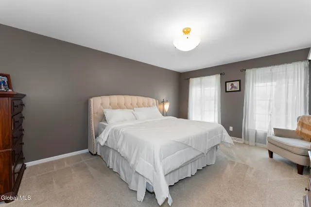 $599,900 | 2 Goldfield Lane, Clifton Park, NY 12148