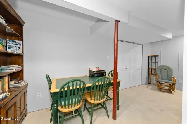 $599,900 | 2 Goldfield Lane, Clifton Park, NY 12148