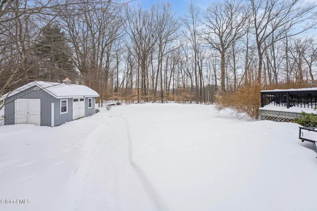 $599,900 | 2 Goldfield Lane, Clifton Park, NY 12148